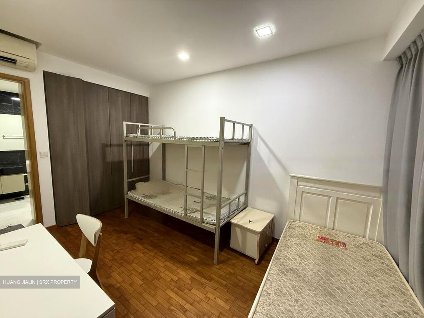 Esparina Residences (D19), Condominium #471792651